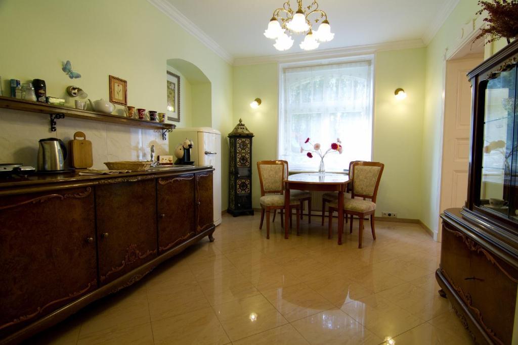 Apartmany Villa Liberty Karlsbad Kamer foto